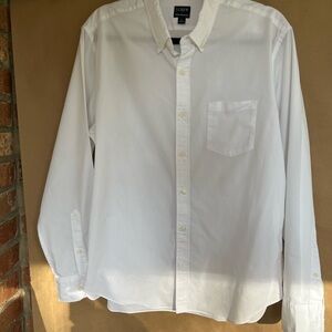 J. Crew Men's Performance Slim untucked Classic White Button-Down Shirt size L